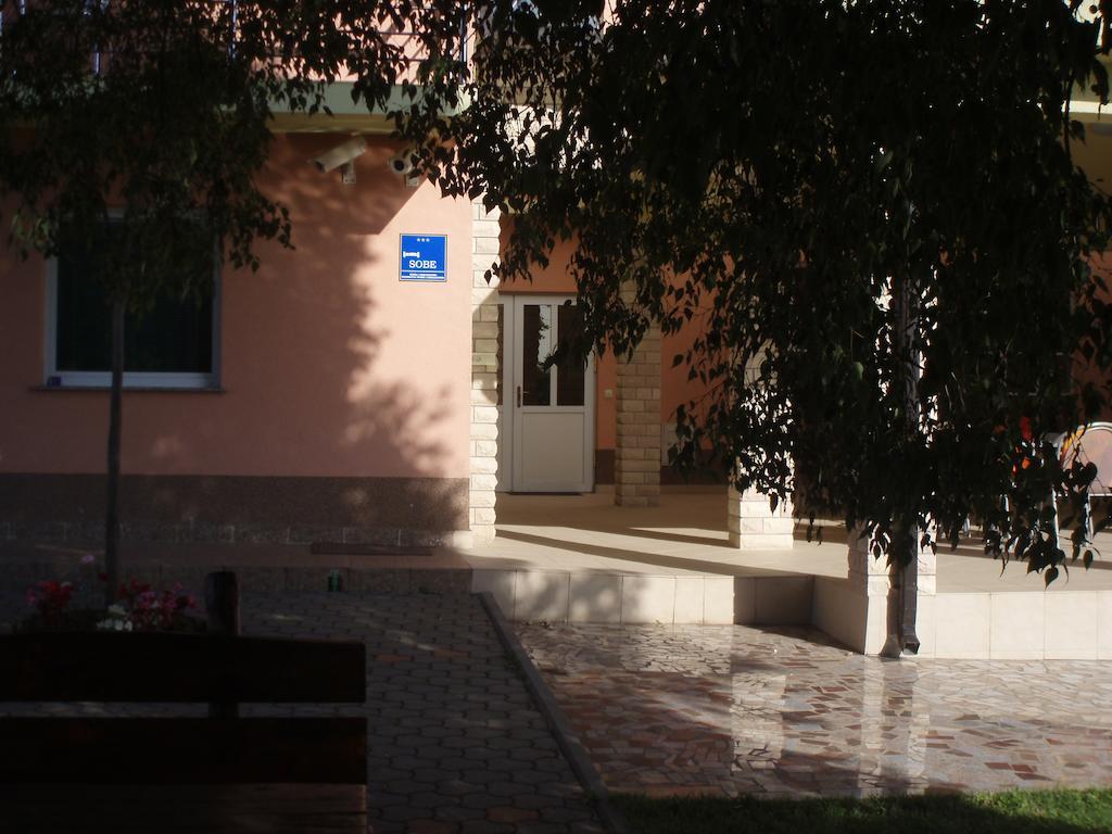 Hotel "Marinko Kozina" - Medugorje Bagian luar foto