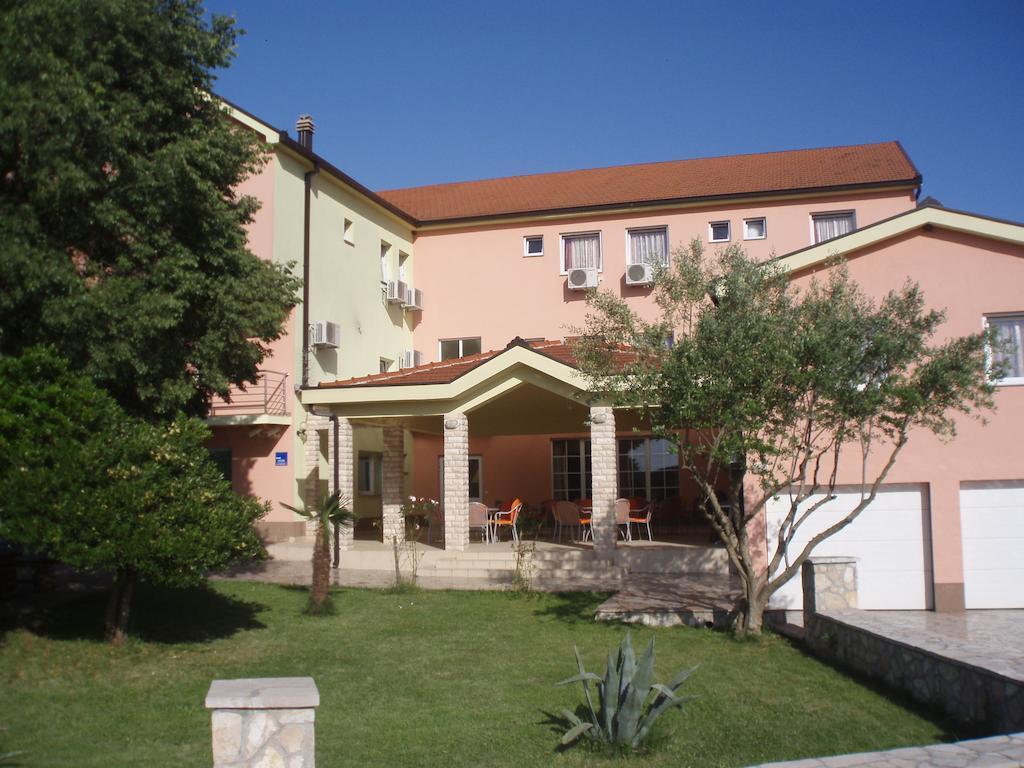 Hotel "Marinko Kozina" - Medugorje Bagian luar foto